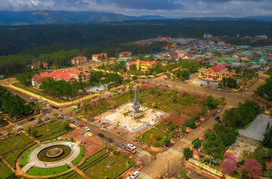 Trekking Khe Sanh 3N2Đ - ảnh 2